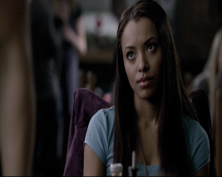 VampireDiariesWorld-dot-org_S5-ADayInTheAfterlifeWithKatGraham0220.jpg