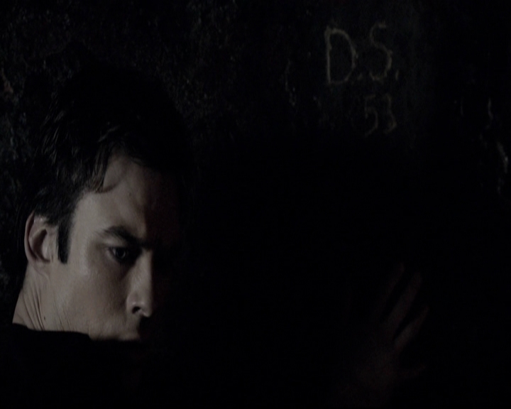 VampireDiariesWorld-dot-org_S5-IKnowWhatYouDid---InTheLast100Episodes0339.jpg