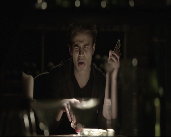 VampireDiariesWorld-dot-org_S5-SeconBite_GAGReel0144.jpg