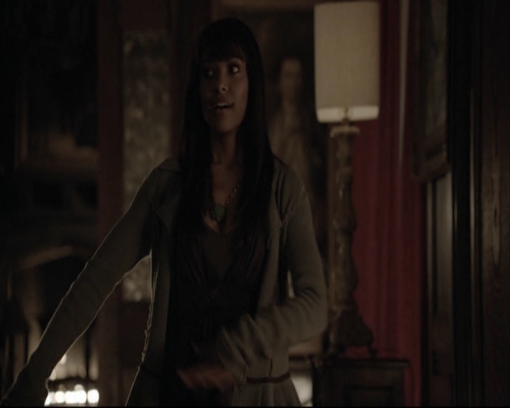 VampireDiariesWorld-dot-org_S5-SeconBite_GAGReel0196.jpg