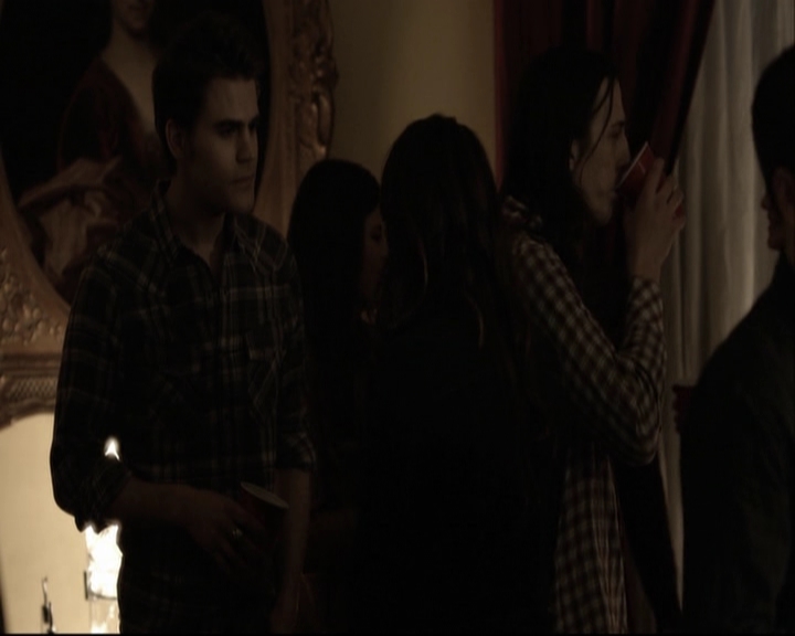 VampireDiariesWorld-dot-org_S5-SeconBite_GAGReel0262.jpg