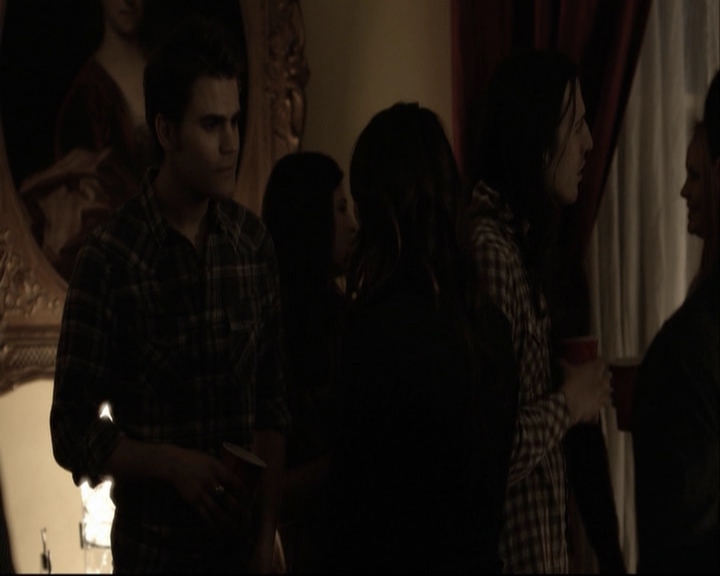 VampireDiariesWorld-dot-org_S5-SeconBite_GAGReel0263.jpg