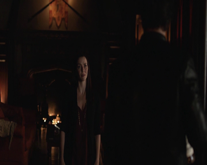 VampireDiariesWorld-dot-nl_7x01DayOneOfTwentyThousandGiveOrTake-deletedscenes0085.jpg