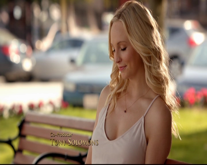 VampireDiariesWorld-dot-nl_7x01DayOneOfTwentyThousandGiveOrTake0103.jpg