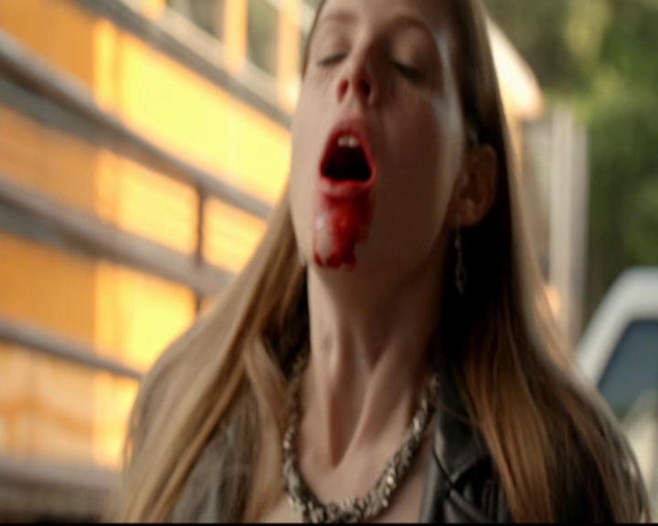 VampireDiariesWorld-dot-nl_7x01DayOneOfTwentyThousandGiveOrTake0547.jpg