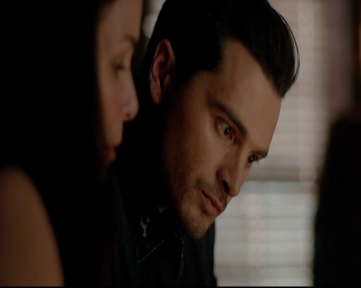 VampireDiariesWorld-dot-nl_7x01DayOneOfTwentyThousandGiveOrTake0825.jpg