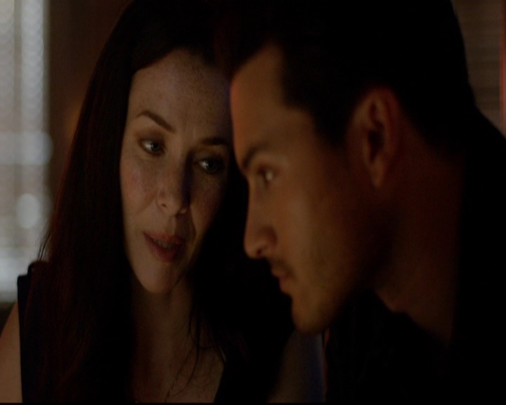 VampireDiariesWorld-dot-nl_7x01DayOneOfTwentyThousandGiveOrTake0835.jpg