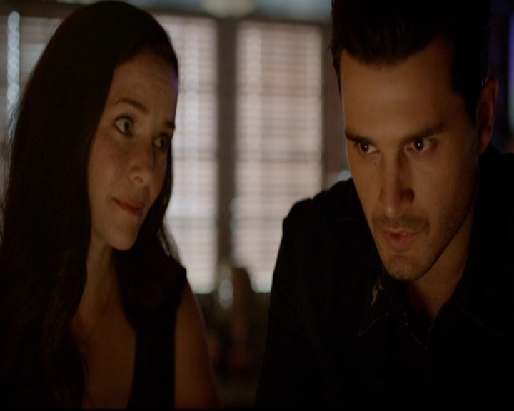 VampireDiariesWorld-dot-nl_7x01DayOneOfTwentyThousandGiveOrTake0876.jpg