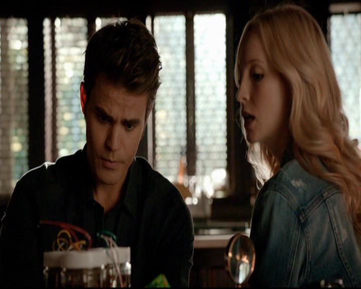 VampireDiariesWorld-dot-nl_7x01DayOneOfTwentyThousandGiveOrTake0908.jpg