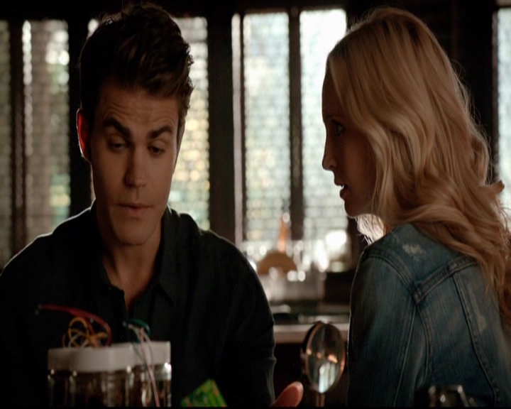 VampireDiariesWorld-dot-nl_7x01DayOneOfTwentyThousandGiveOrTake0917.jpg