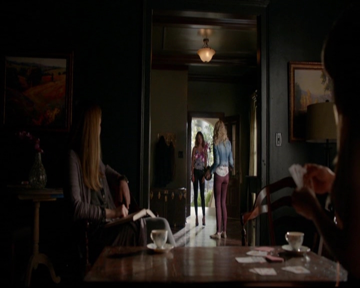 VampireDiariesWorld-dot-nl_7x01DayOneOfTwentyThousandGiveOrTake0957.jpg