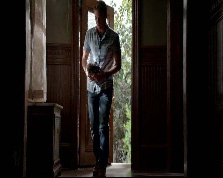 VampireDiariesWorld-dot-nl_7x01DayOneOfTwentyThousandGiveOrTake0961.jpg