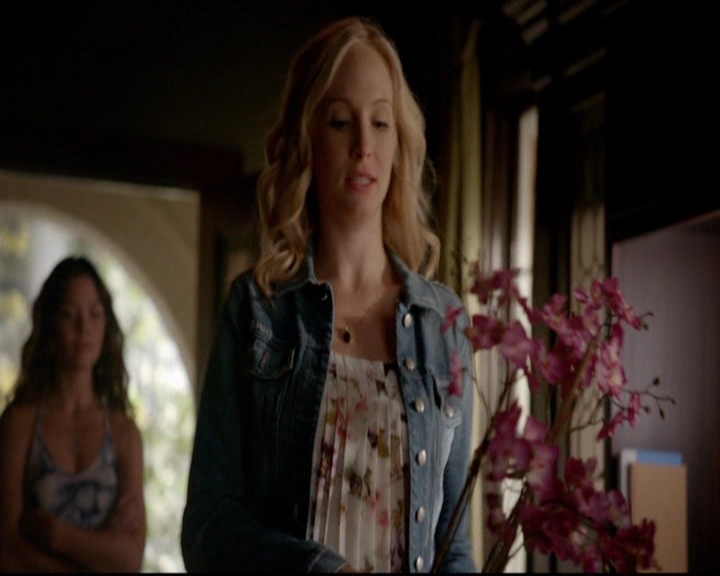 VampireDiariesWorld-dot-nl_7x01DayOneOfTwentyThousandGiveOrTake0972.jpg