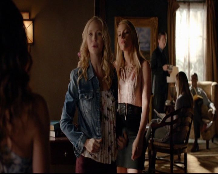 VampireDiariesWorld-dot-nl_7x01DayOneOfTwentyThousandGiveOrTake1001.jpg