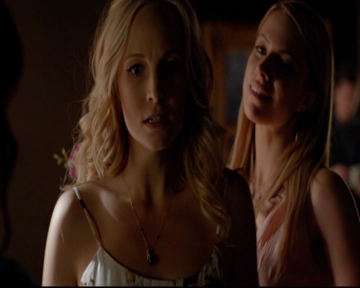 VampireDiariesWorld-dot-nl_7x01DayOneOfTwentyThousandGiveOrTake1035.jpg