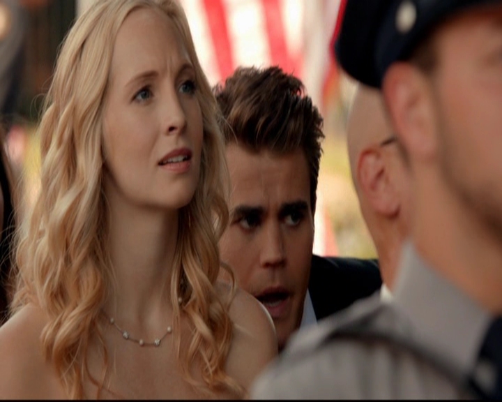 VampireDiariesWorld-dot-nl_7x01DayOneOfTwentyThousandGiveOrTake1267.jpg