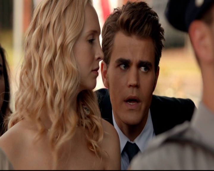 VampireDiariesWorld-dot-nl_7x01DayOneOfTwentyThousandGiveOrTake1268.jpg