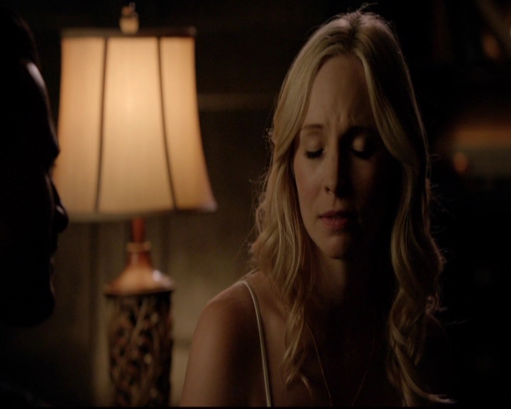 VampireDiariesWorld-dot-nl_7x01DayOneOfTwentyThousandGiveOrTake2211.jpg