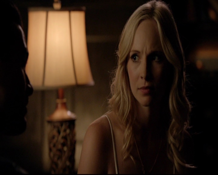 VampireDiariesWorld-dot-nl_7x01DayOneOfTwentyThousandGiveOrTake2214.jpg