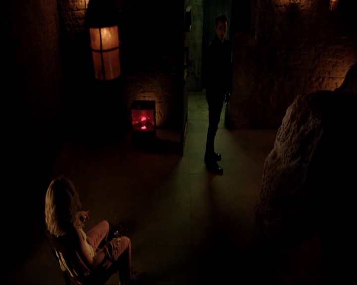 VampireDiariesWorld-dot-nl_7x02NeverLetMeGo0435.jpg