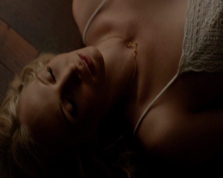 VampireDiariesWorld-dot-nl_7x02NeverLetMeGo0476.jpg