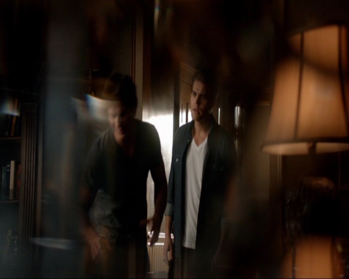 VampireDiariesWorld-dot-nl_7x02NeverLetMeGo0505.jpg