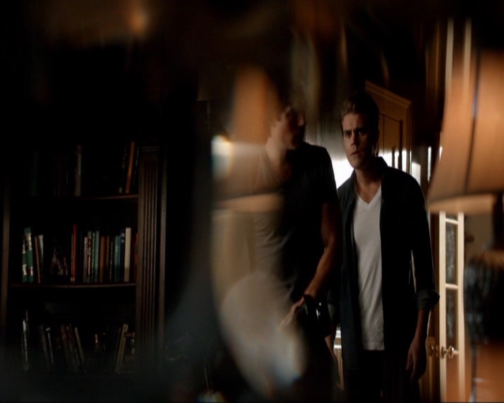 VampireDiariesWorld-dot-nl_7x02NeverLetMeGo0511.jpg