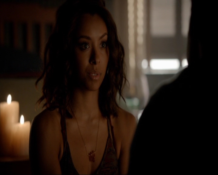 VampireDiariesWorld-dot-nl_7x02NeverLetMeGo0658.jpg