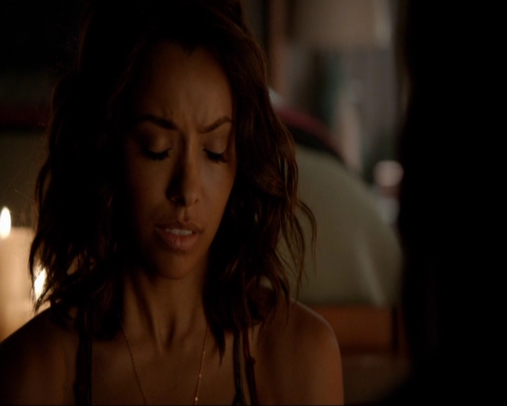 VampireDiariesWorld-dot-nl_7x02NeverLetMeGo0681.jpg