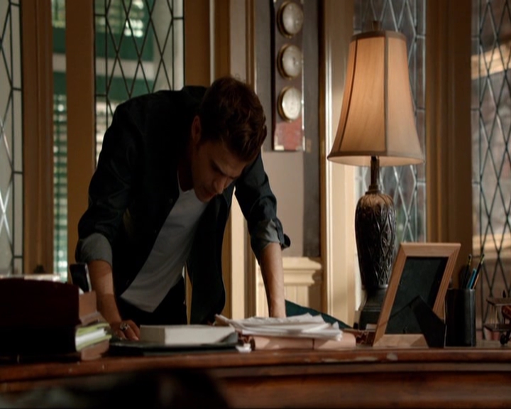 VampireDiariesWorld-dot-nl_7x02NeverLetMeGo0725.jpg