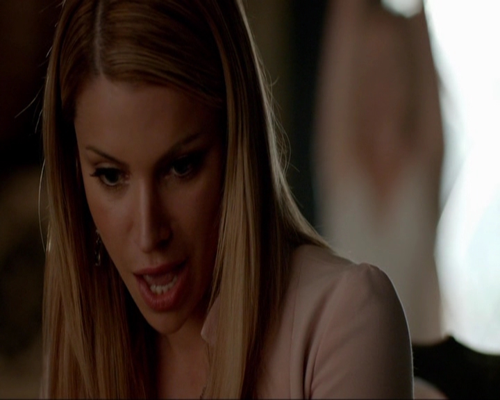 VampireDiariesWorld-dot-nl_7x02NeverLetMeGo0809.jpg