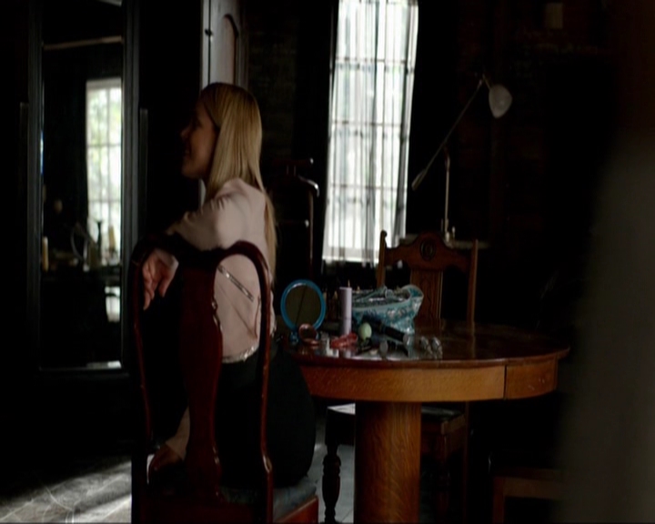 VampireDiariesWorld-dot-nl_7x02NeverLetMeGo0829.jpg