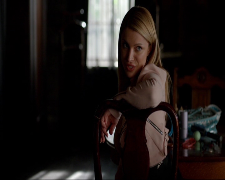 VampireDiariesWorld-dot-nl_7x02NeverLetMeGo0833.jpg