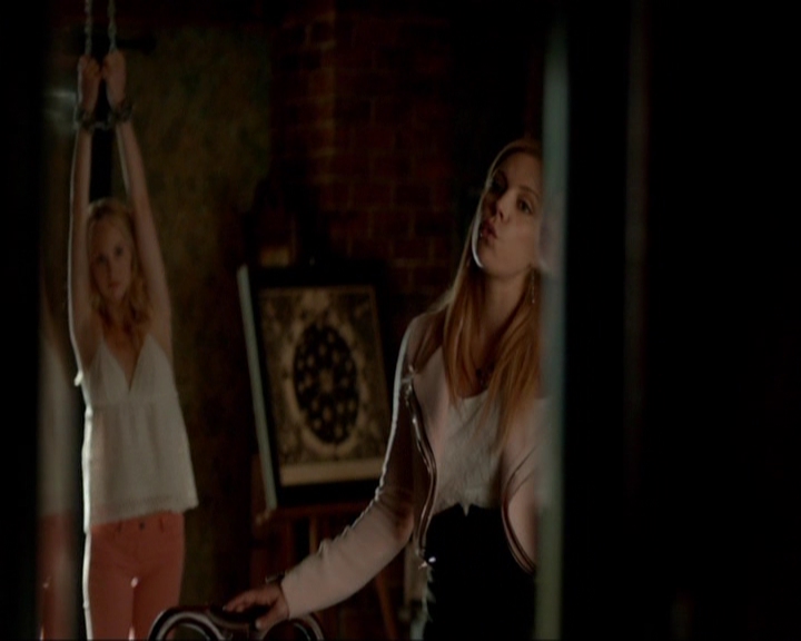 VampireDiariesWorld-dot-nl_7x02NeverLetMeGo0839.jpg