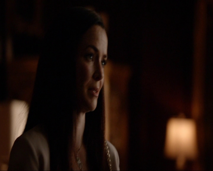 VampireDiariesWorld-dot-nl_7x02NeverLetMeGo0929.jpg