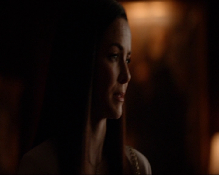 VampireDiariesWorld-dot-nl_7x02NeverLetMeGo0930.jpg