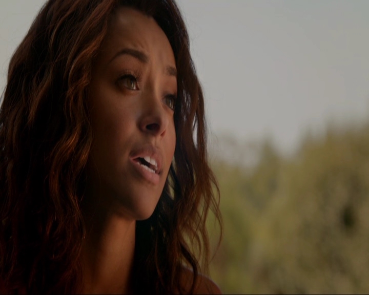 VampireDiariesWorld-dot-nl_7x02NeverLetMeGo1099.jpg