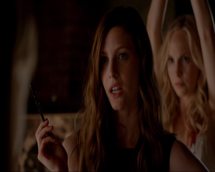 VampireDiariesWorld-dot-nl_7x02NeverLetMeGo1167.jpg