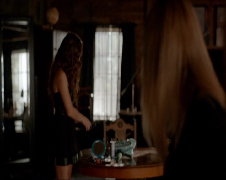 VampireDiariesWorld-dot-nl_7x02NeverLetMeGo1190.jpg