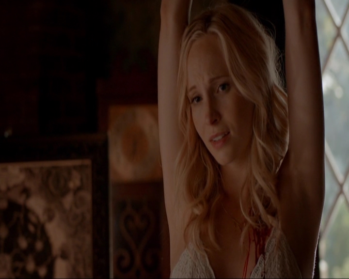 VampireDiariesWorld-dot-nl_7x02NeverLetMeGo1204.jpg