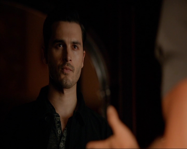 VampireDiariesWorld-dot-nl_7x02NeverLetMeGo1369.jpg