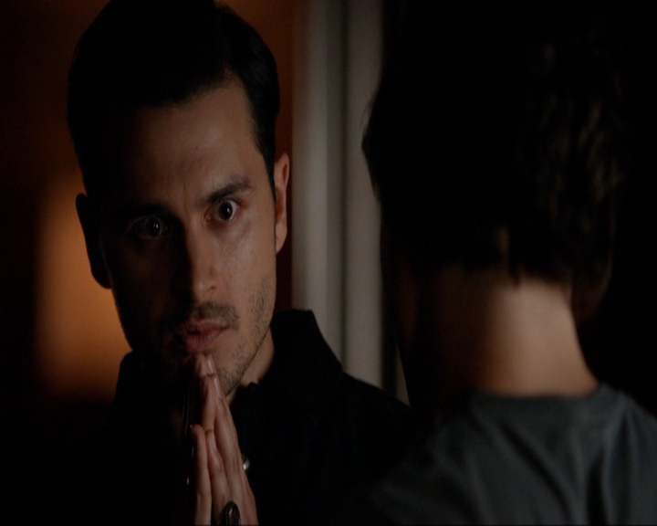 VampireDiariesWorld-dot-nl_7x02NeverLetMeGo1419.jpg