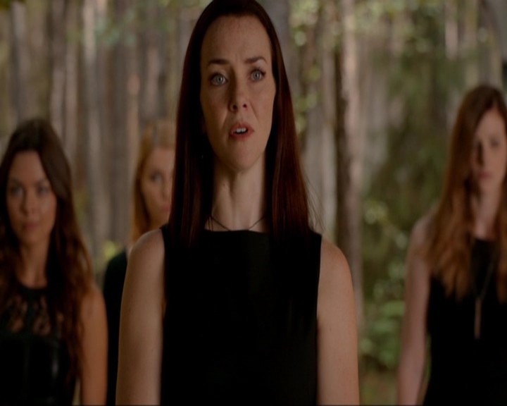 VampireDiariesWorld-dot-nl_7x02NeverLetMeGo1442.jpg