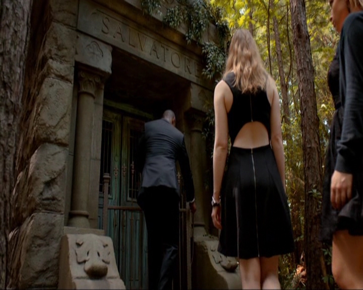 VampireDiariesWorld-dot-nl_7x02NeverLetMeGo1452.jpg