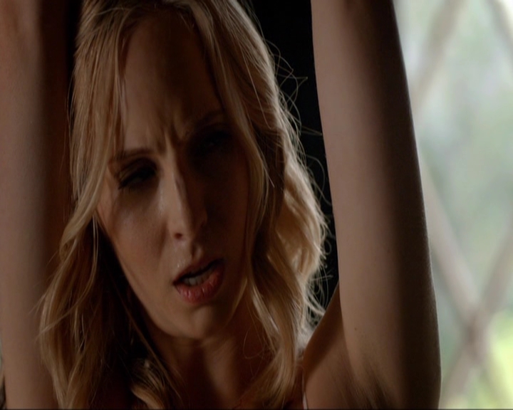 VampireDiariesWorld-dot-nl_7x02NeverLetMeGo1505.jpg