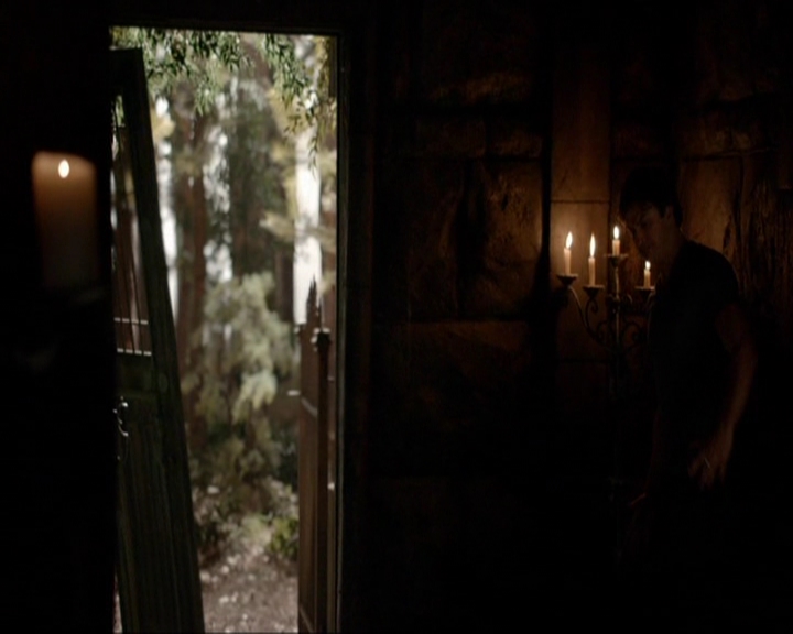 VampireDiariesWorld-dot-nl_7x02NeverLetMeGo1565.jpg