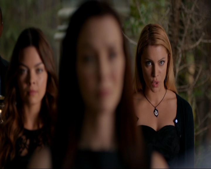 VampireDiariesWorld-dot-nl_7x02NeverLetMeGo1667.jpg