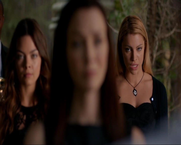 VampireDiariesWorld-dot-nl_7x02NeverLetMeGo1668.jpg