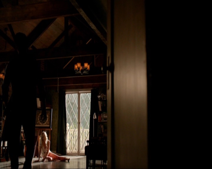 VampireDiariesWorld-dot-nl_7x02NeverLetMeGo1703.jpg