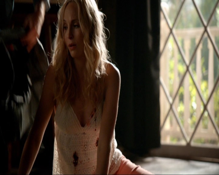 VampireDiariesWorld-dot-nl_7x02NeverLetMeGo1706.jpg